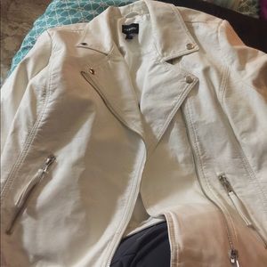Women’s white jacket 2xl